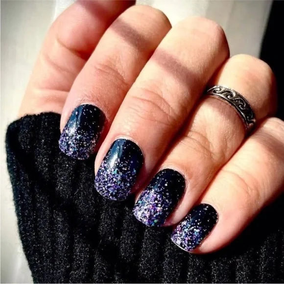 *Retired* Color Street: Lavish Lavender | Purple Glitter Sparkles Clear Overlay - Picture 11 of 15